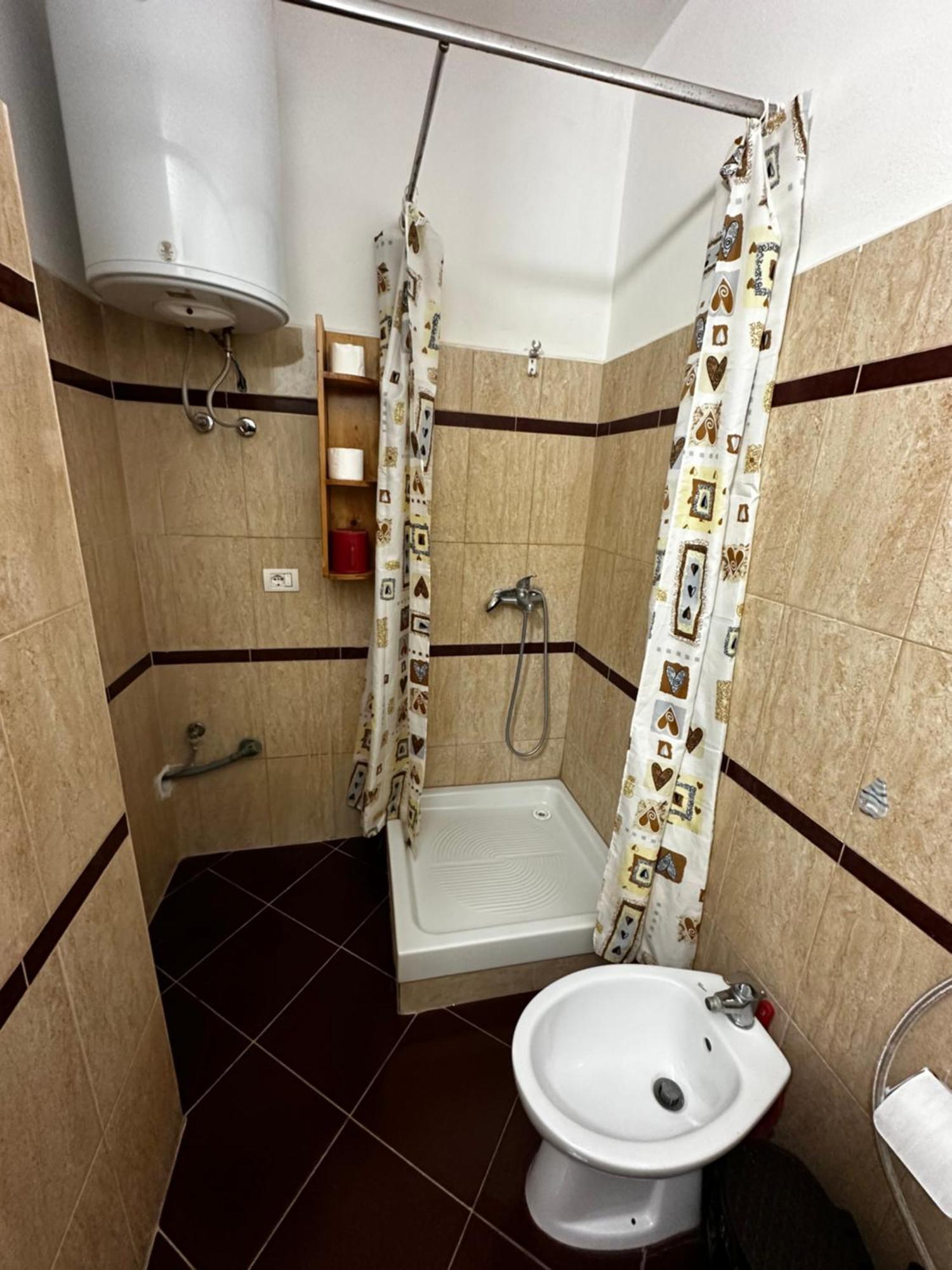 Romance Holiday Garden Inn Durrës Eksteriør billede