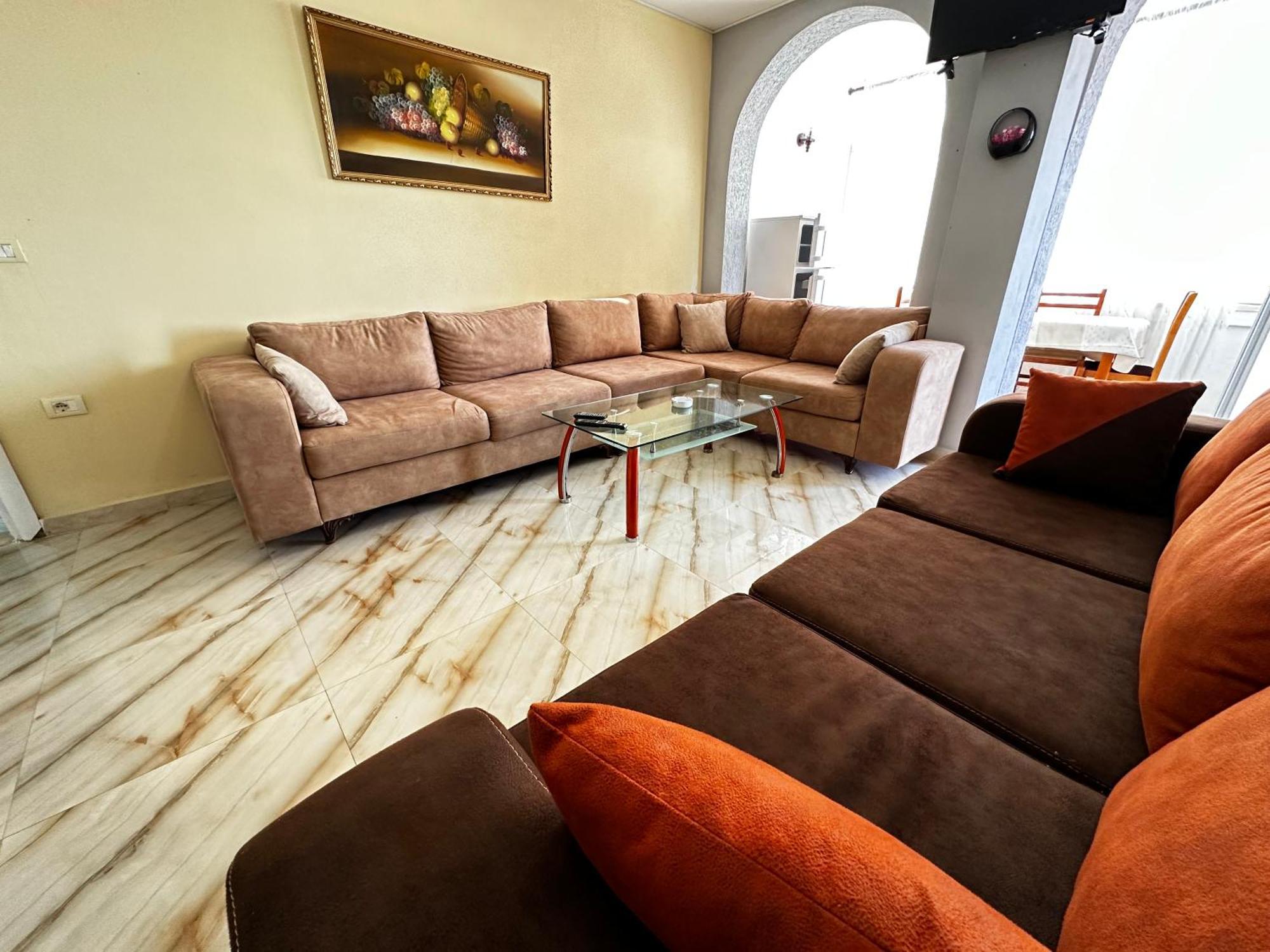 Romance Holiday Garden Inn Durrës Eksteriør billede