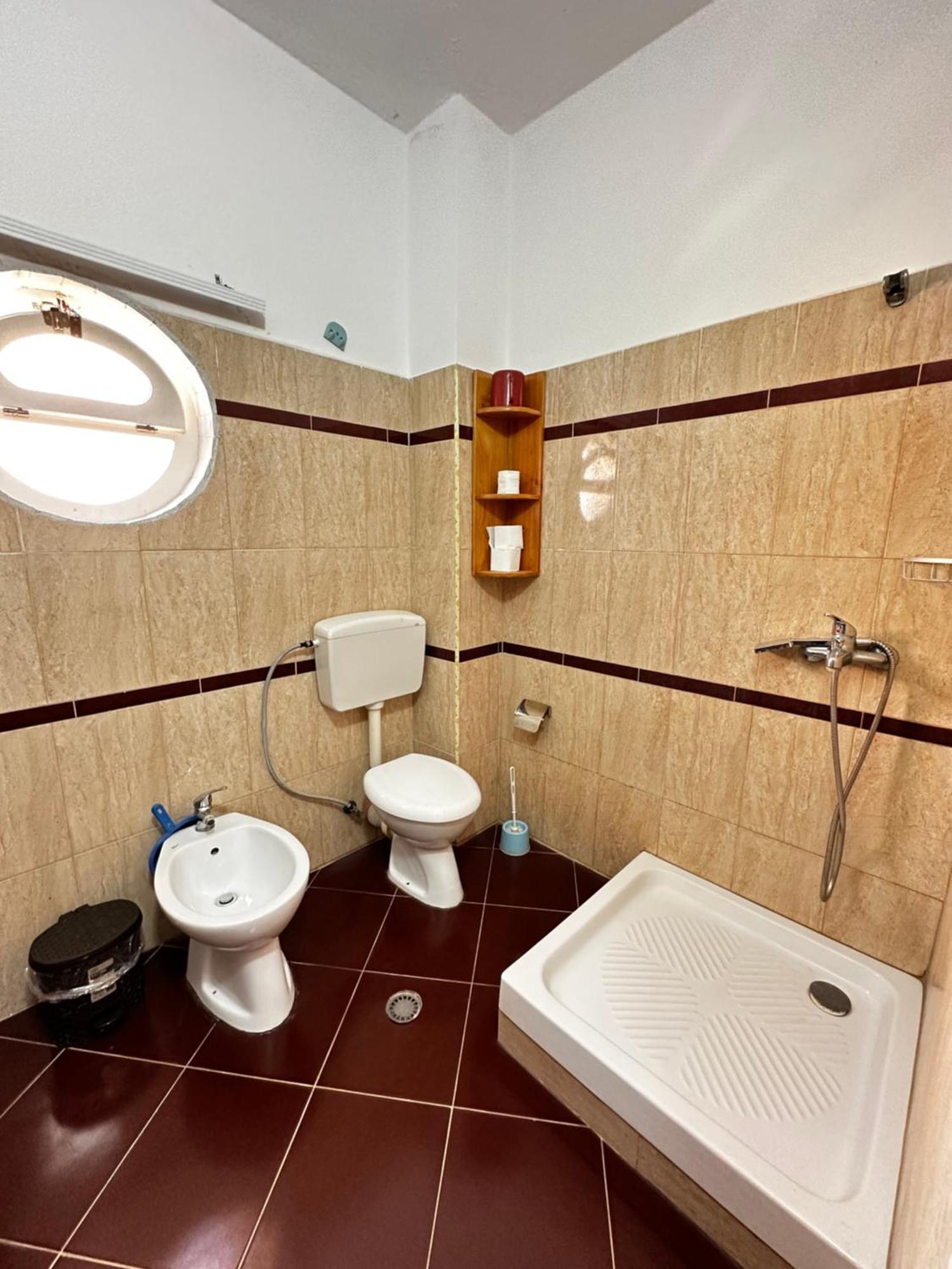 Romance Holiday Garden Inn Durrës Eksteriør billede
