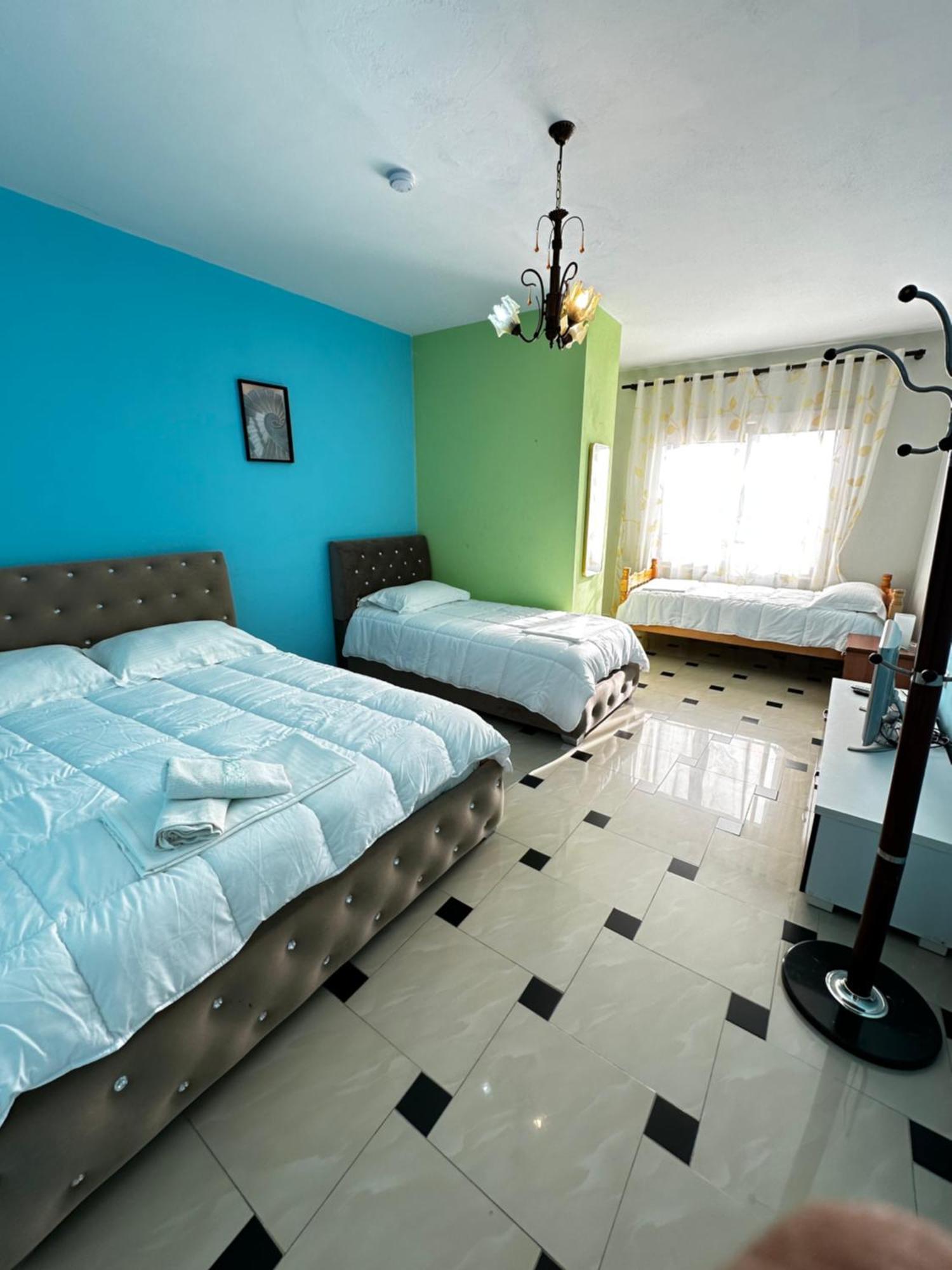 Romance Holiday Garden Inn Durrës Eksteriør billede