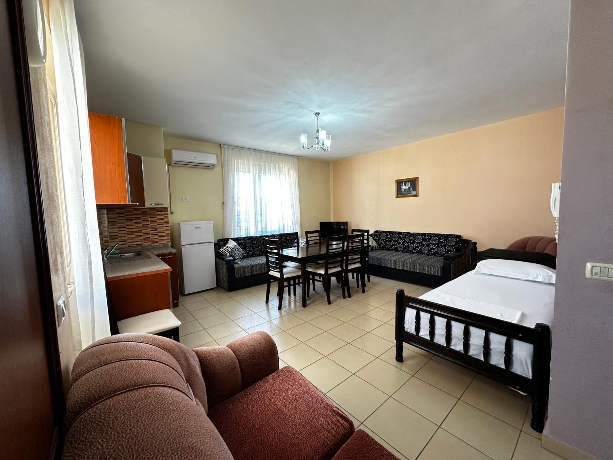 Romance Holiday Garden Inn Durrës Eksteriør billede