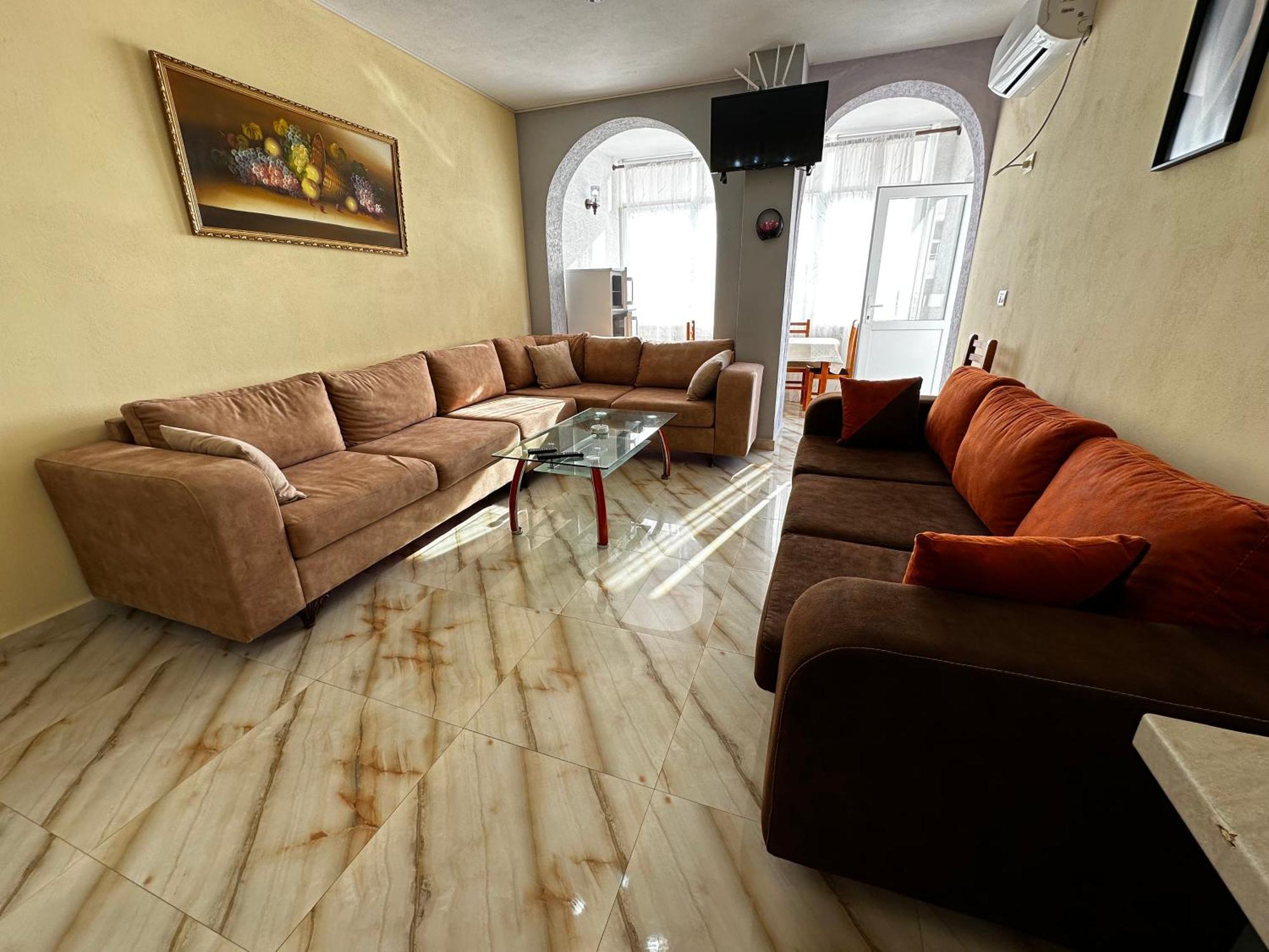 Romance Holiday Garden Inn Durrës Eksteriør billede