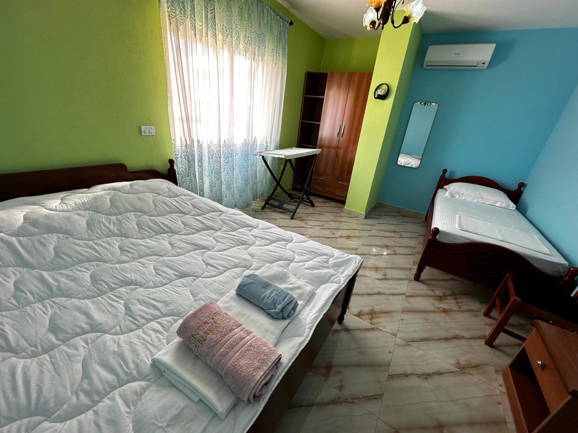 Romance Holiday Garden Inn Durrës Eksteriør billede