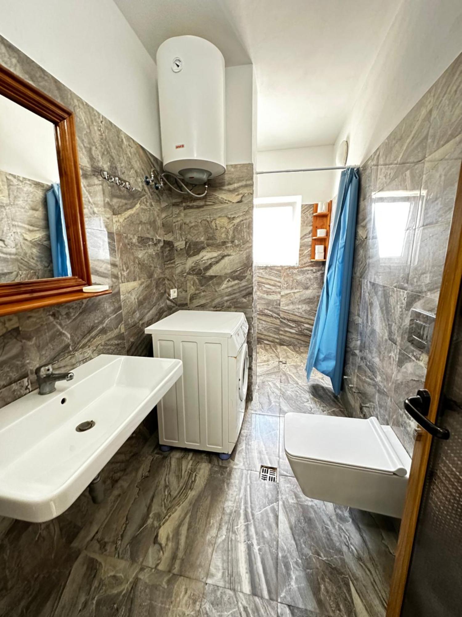 Romance Holiday Garden Inn Durrës Eksteriør billede